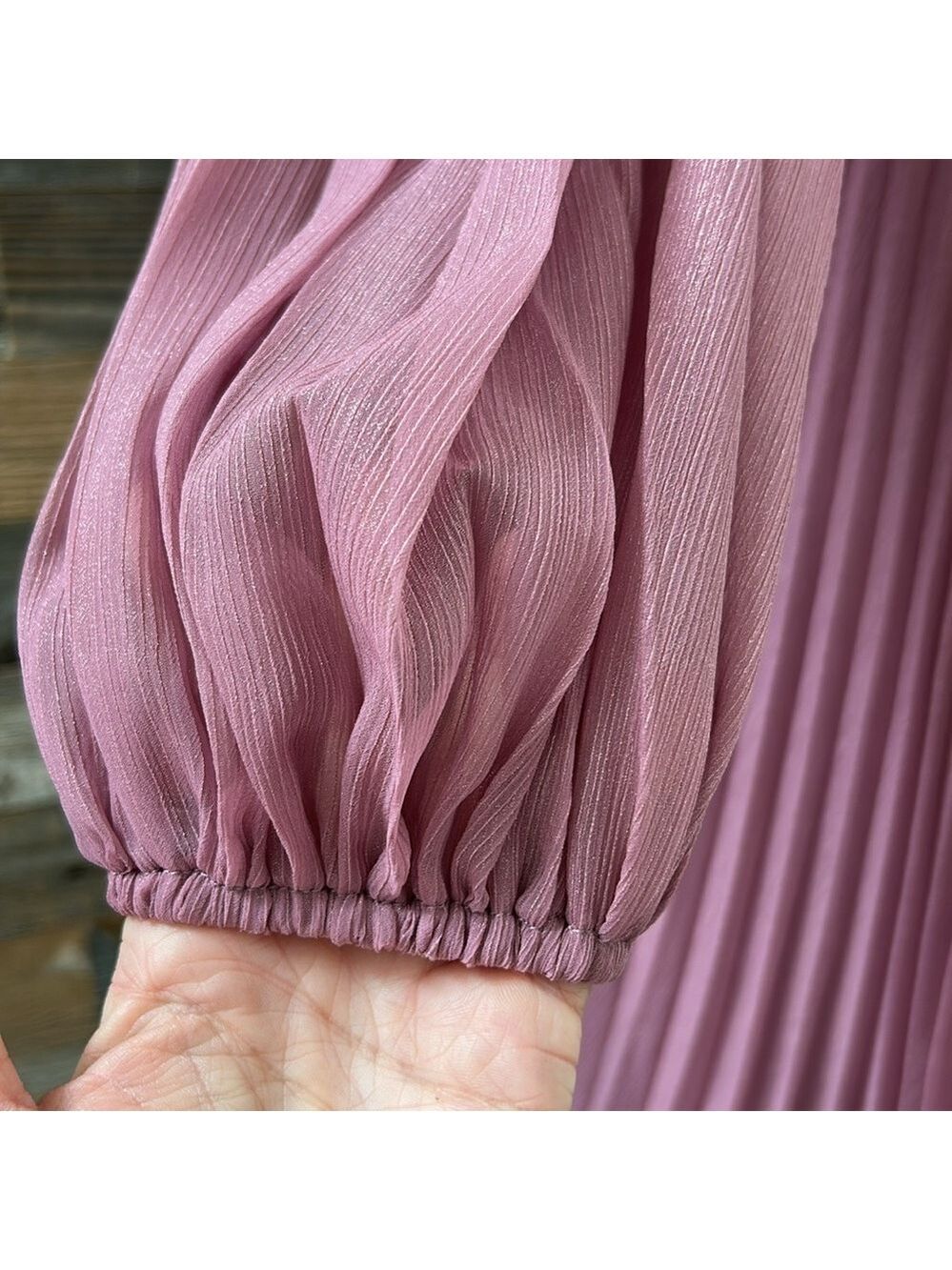 NWT Theia Sample Pleated Midi Dress Long Sleeve Size 4 - Picture 9 of 14